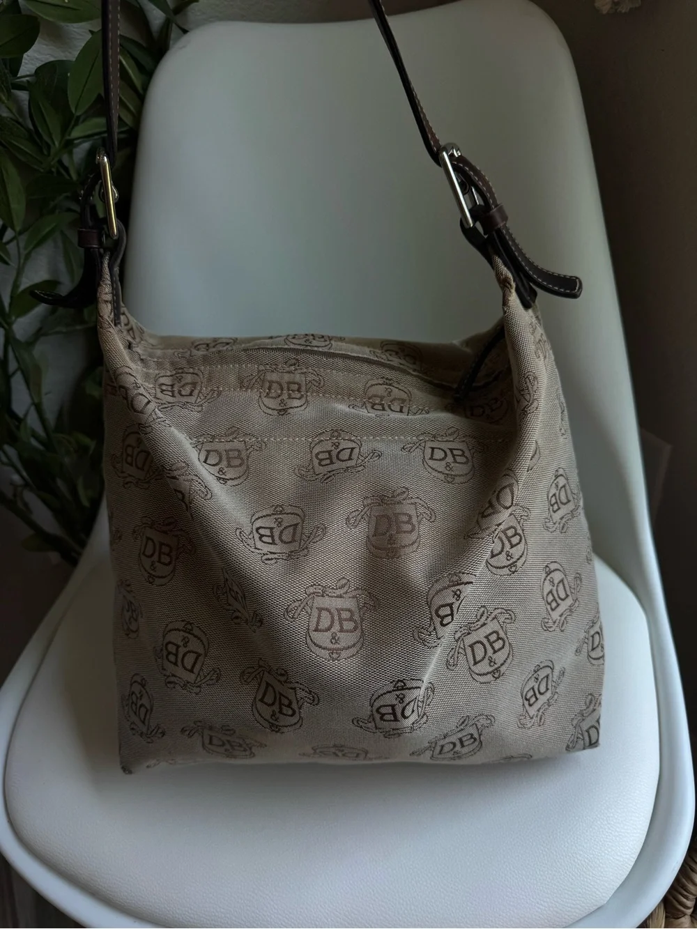 Dooney & Bourke DB Monogram Hobo Shoulder Bag Brown Leather Y2K Vintage J960760